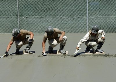 Concrete workers working ergonomically